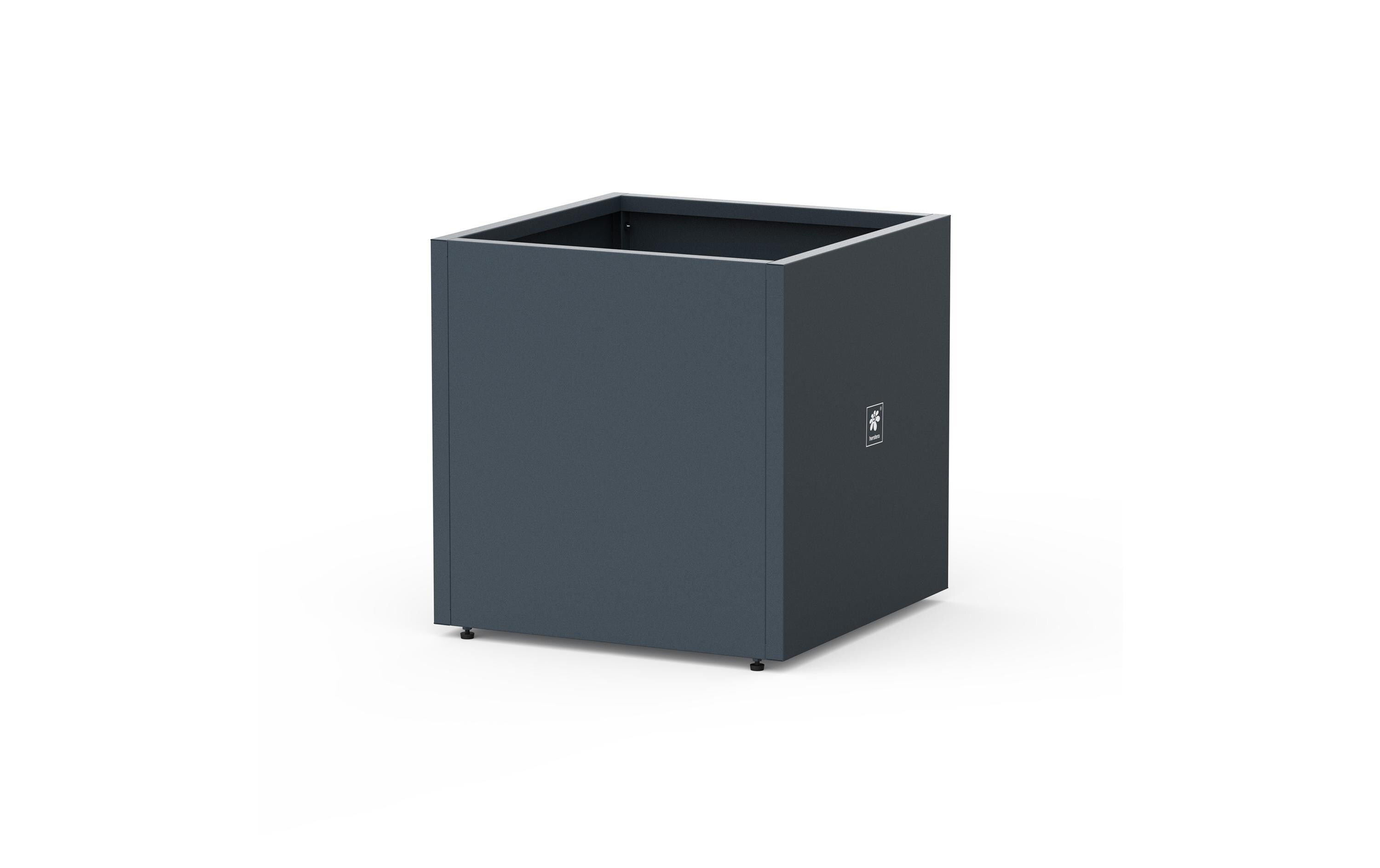 Herstera Metal Planter Cube